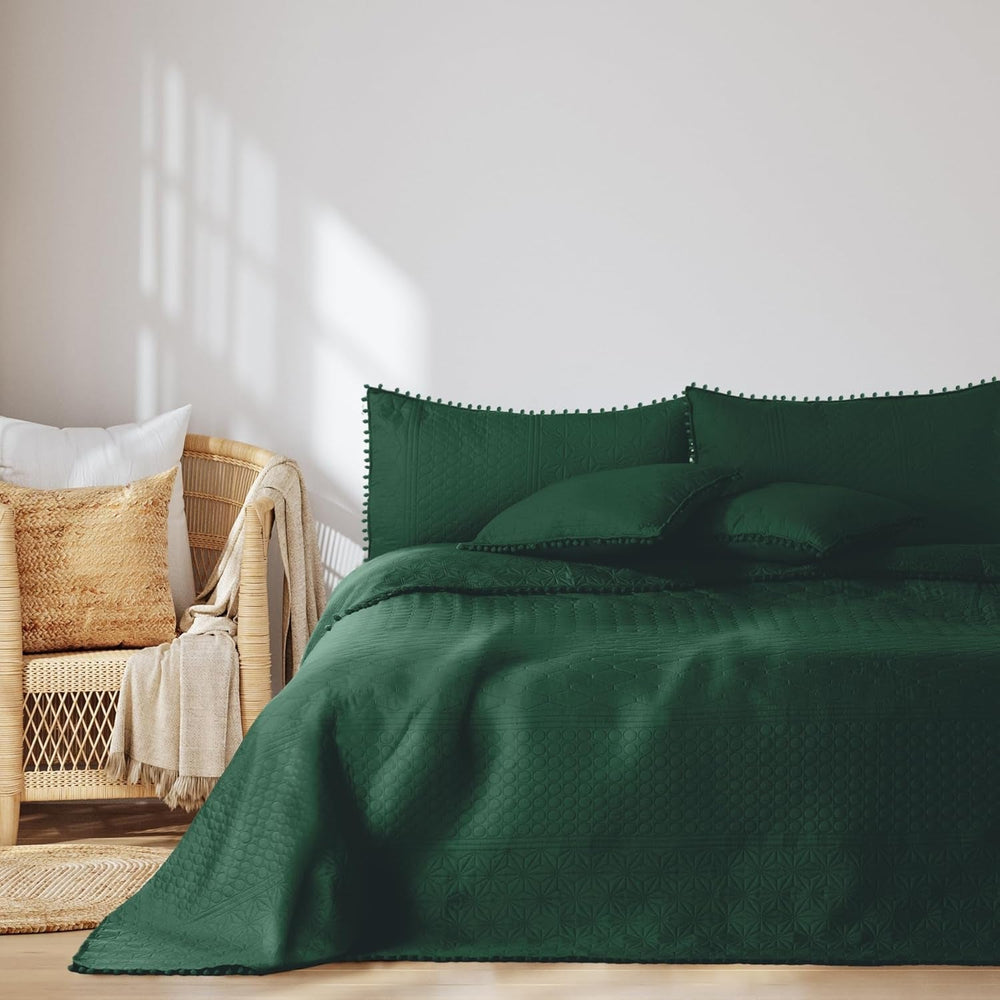 Ameliahome Bedspread with pompoms 220X240 Cm Two-sided bedspread Ultrasonic Quilting Polyester Meadore Gray Beds and Blankets Besuche den AmeliaHome-Store Meadore dark green 240X260 Cm