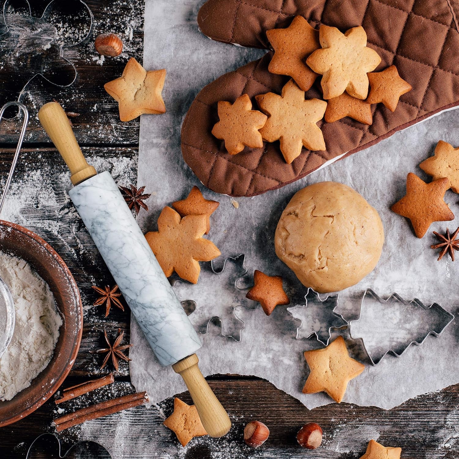 Relaxdays Nudelholz Marmor, Griffe aus Holz, Teigroller zum Kochen & Backen, mit Ablage, 48 cm, schwere Backrolle, weiß