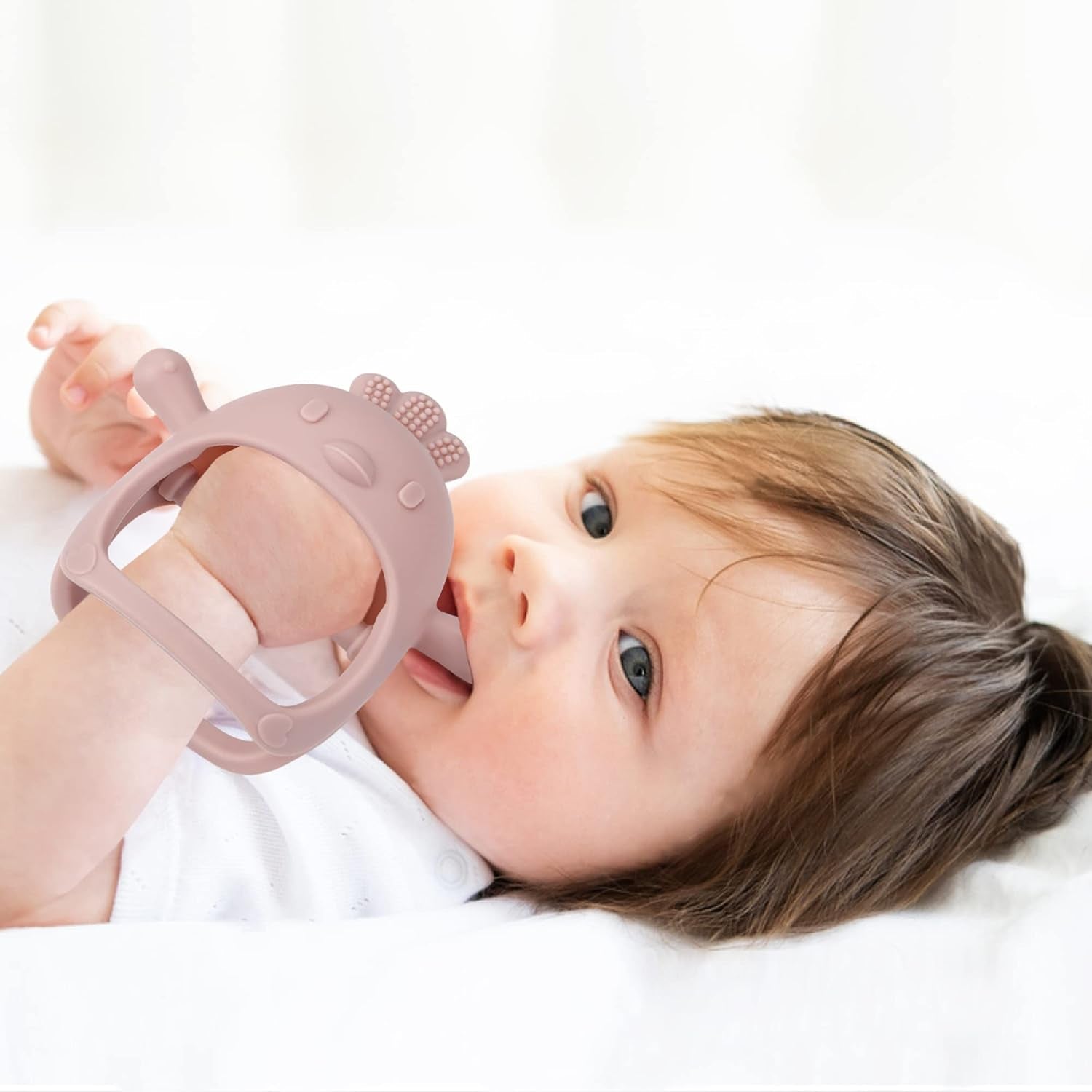 Jucărie de dentiție din silicon PandaEar pentru bebeluși | Mănușă de dentiție cu sugere | Suzetă de mestecat pentru ameliorarea durerii (alb/roz)