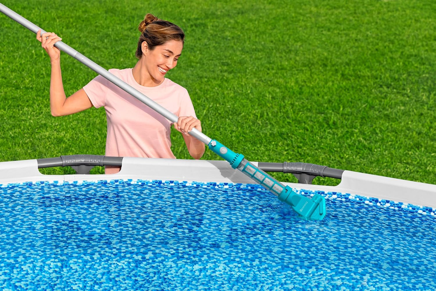 Bestway AquaSurge battery powered pool vacuum 251 cm