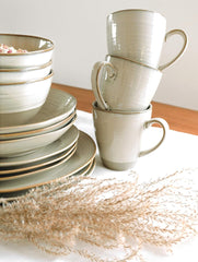 MÄSER 931371 Serie Nottingham Vintage Teller-Set Für 4 Personen, 8-Teiliges Tafelservice Mit Speiseteller Und Suppenteller Im Unregelmäßig Runden Retro Look, Steinzeug, Beige Seturi vesela masa Naty Shop