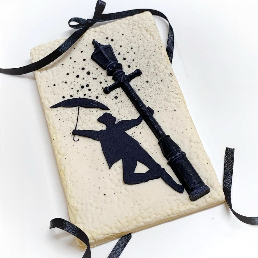 Katy Sue, Christmas Silicone Mold - Naty Shop Kitchen Lamp