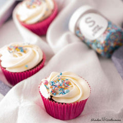 Super Streusel Luftikus, sprinkles multicolor, fundal albastru Sprinkles Naty Shop