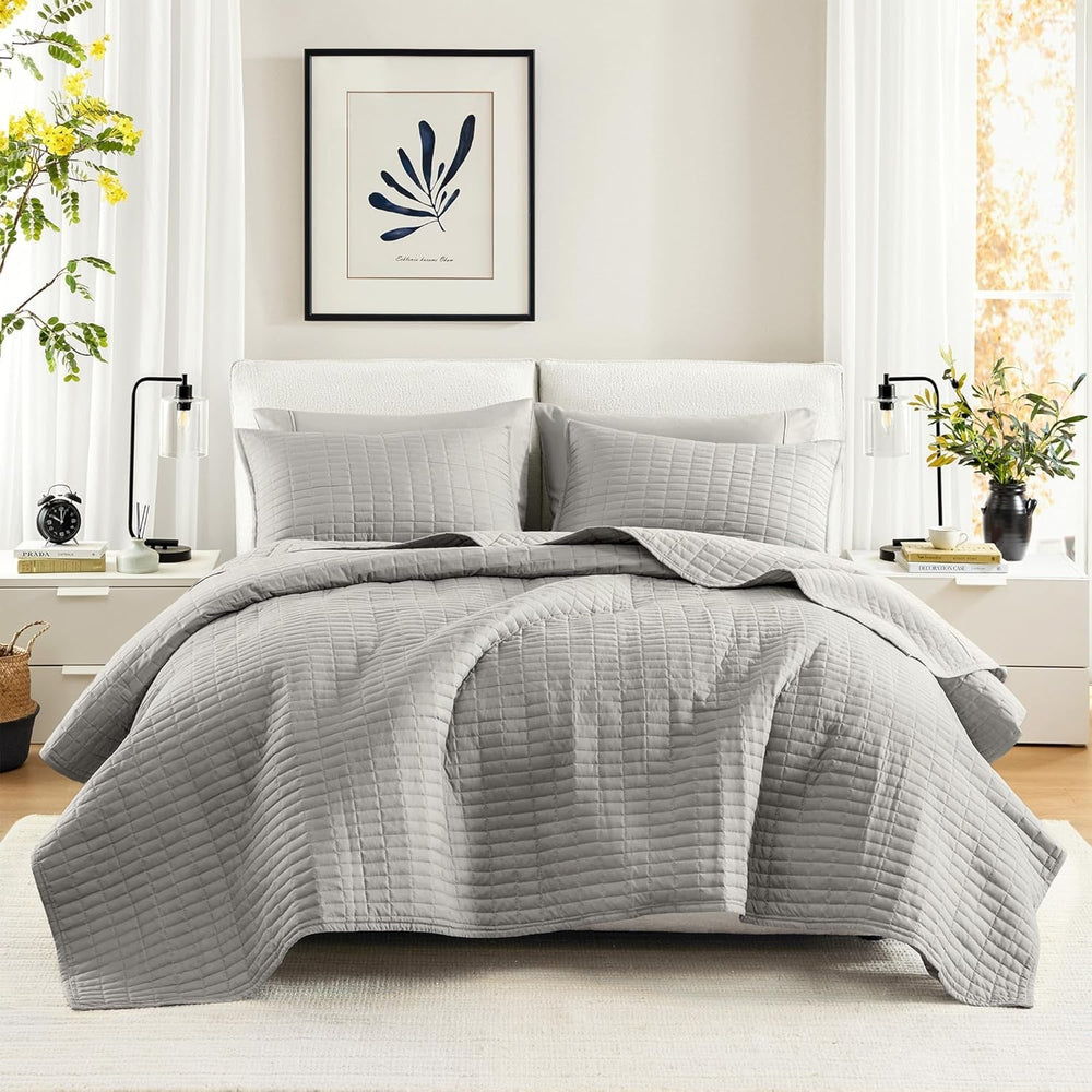 Comfort Spaces Kienna Quilt Set Luxury Double Stitch Summer Blanket Lightweight Soft All Year Bedding Matching Pillowcases White Blanket for King Size Beds (264.2 X 228.6 Cm) Naty Shop Comforters & Quilts Gray King/Cal King(104"X90")