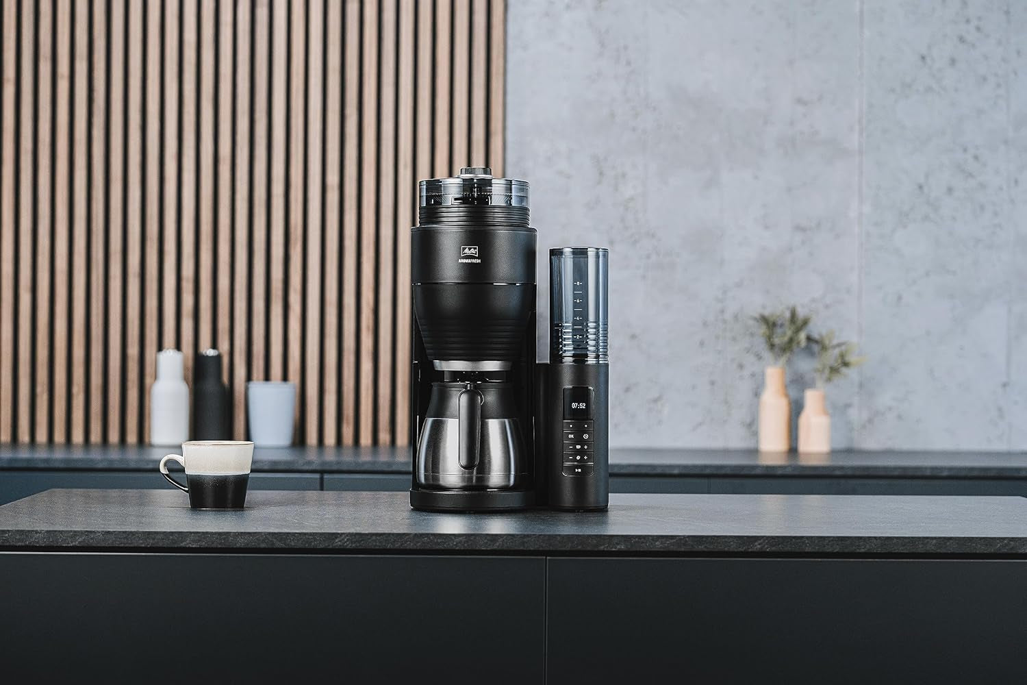 Melitta AromaFresh Therm Pro X – Espressor cu filtru, râșniță integrată, rezervor de apă detașabil, carafă termică din oțel inoxidabil și funcție de temporizator, pentru până la 8 cești de cafea, negru/argintiu