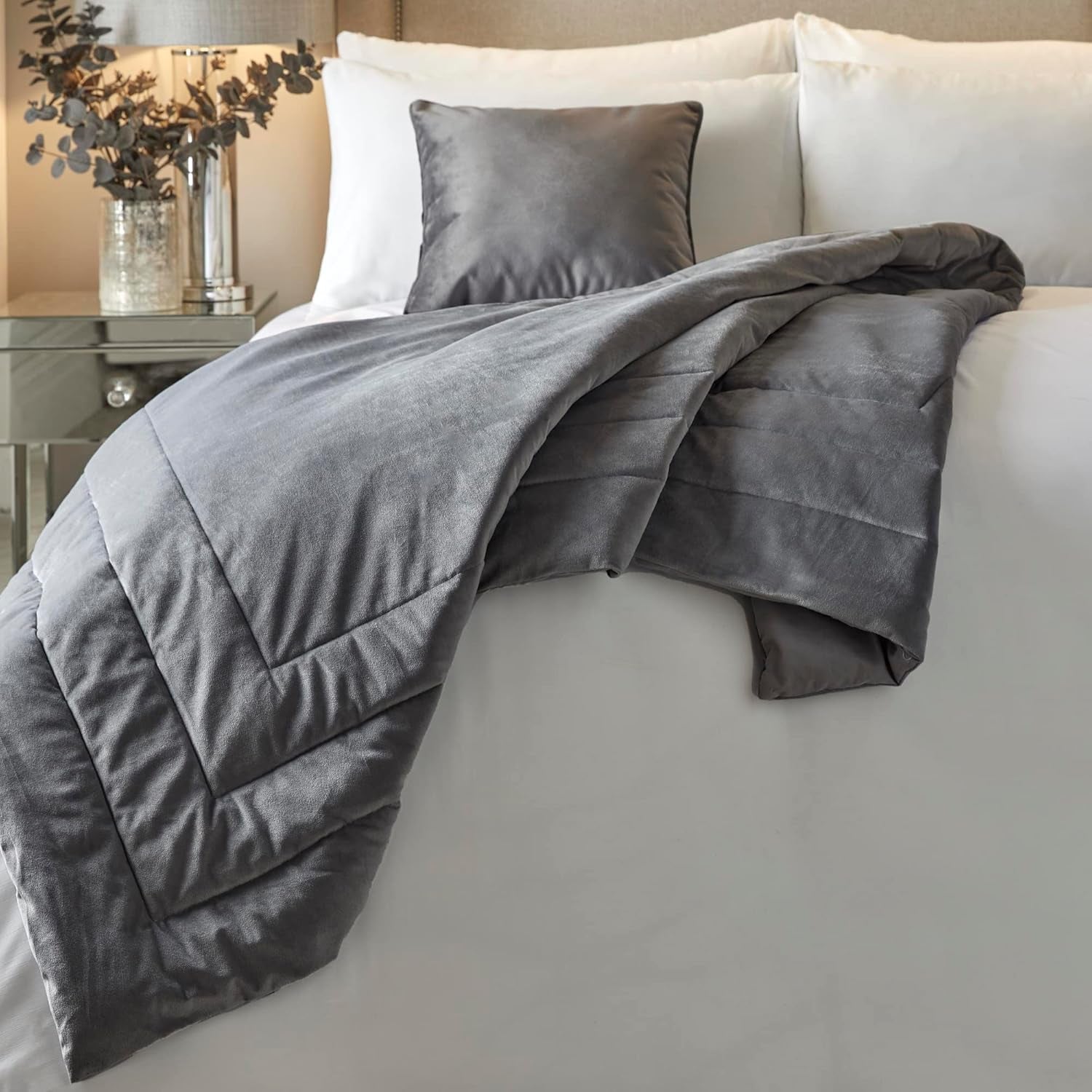 SOIRE'E Soiree Melanie bedspread, velvet, 150 X 220 cm, slate SOIRE'E Beds and Blankets