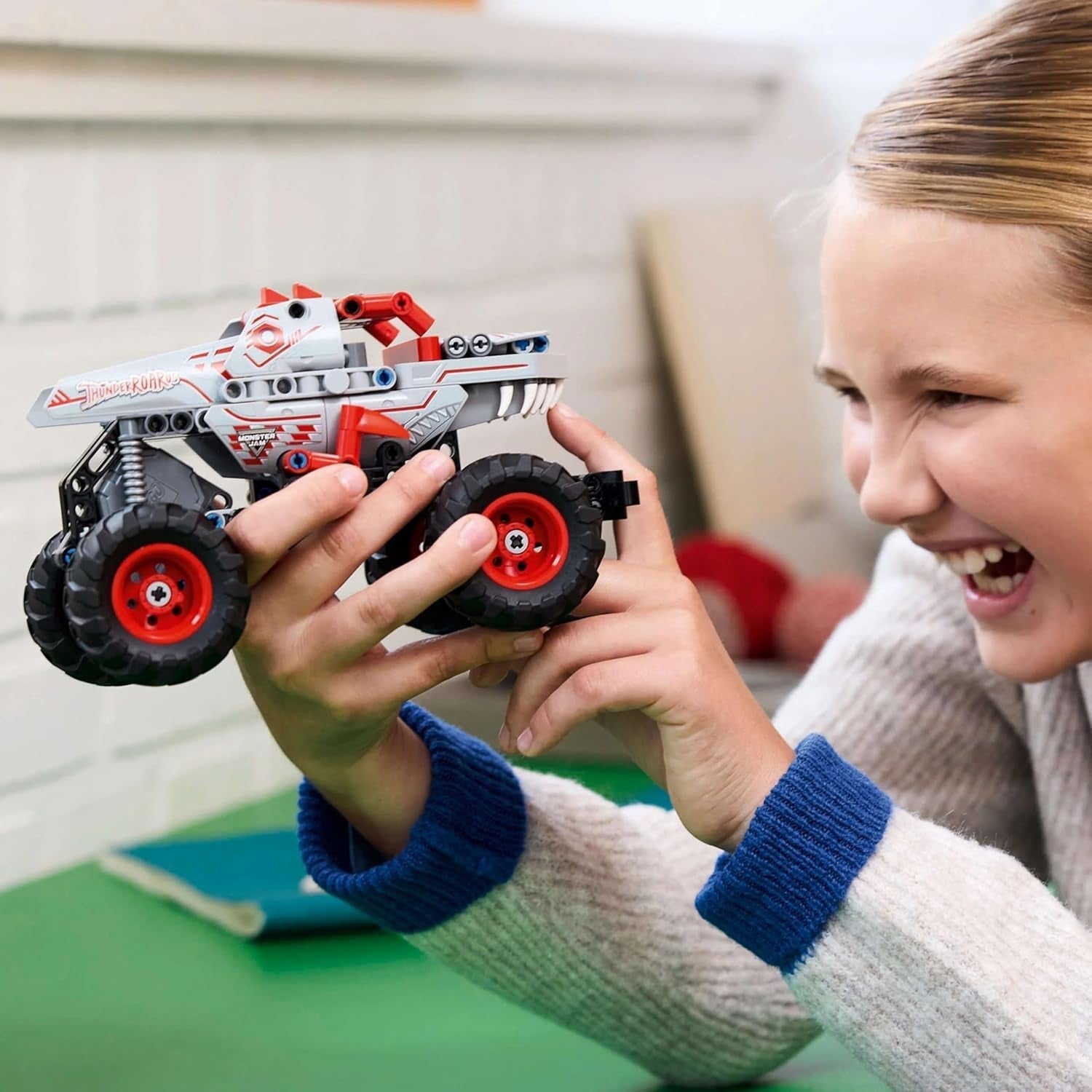LEGO Technic Monster Jam Thunderroarus Retractable Toy Monster Truck Building Toy for Kids Gift for Boys and Girls Age 7+ 42200 Building Sets Besuche den LEGO-Store