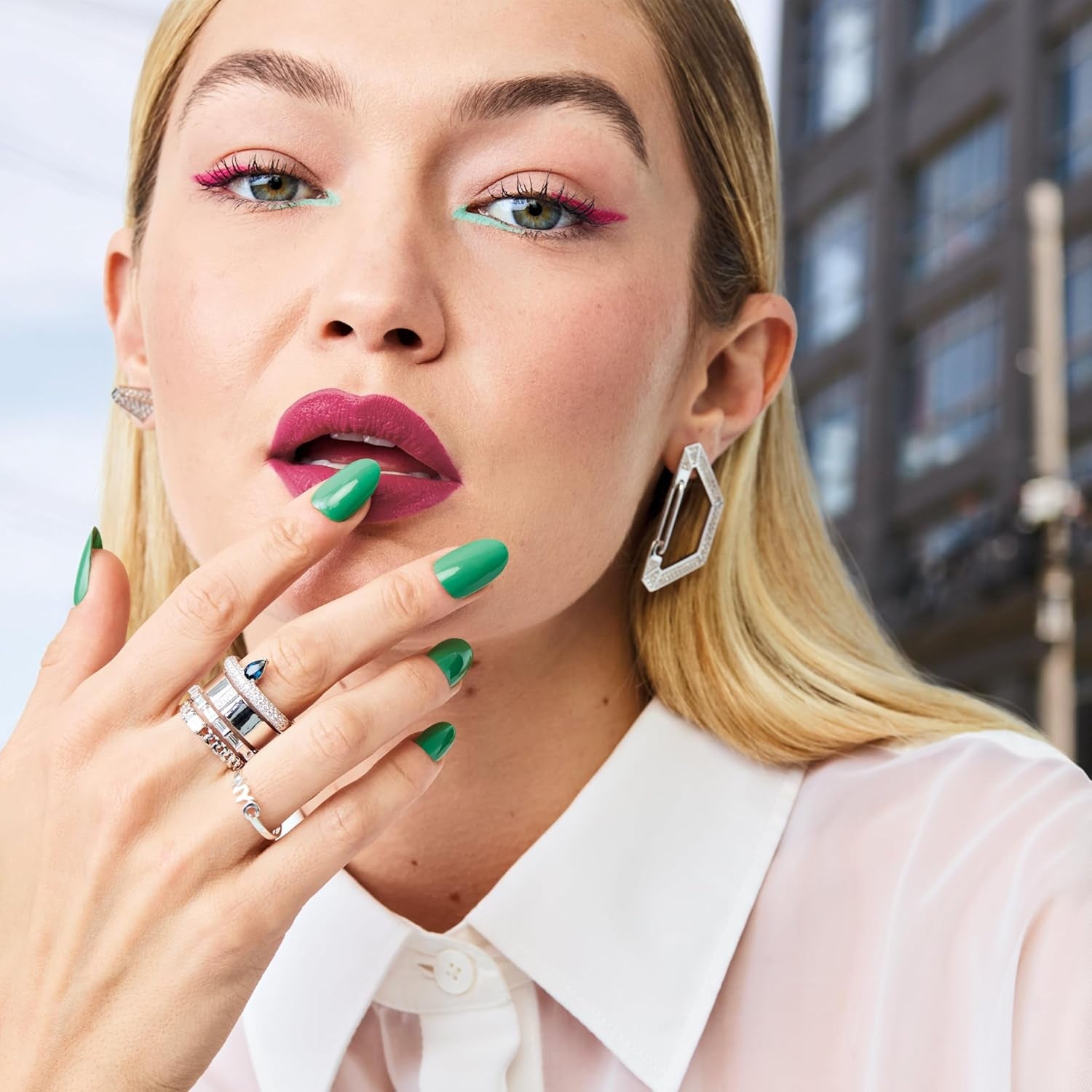 Maybelline New York Super Stay Ink Bonder 959 Sea Glass - Long-lasting nail polish for strong nails and intense color, 12.3 ml