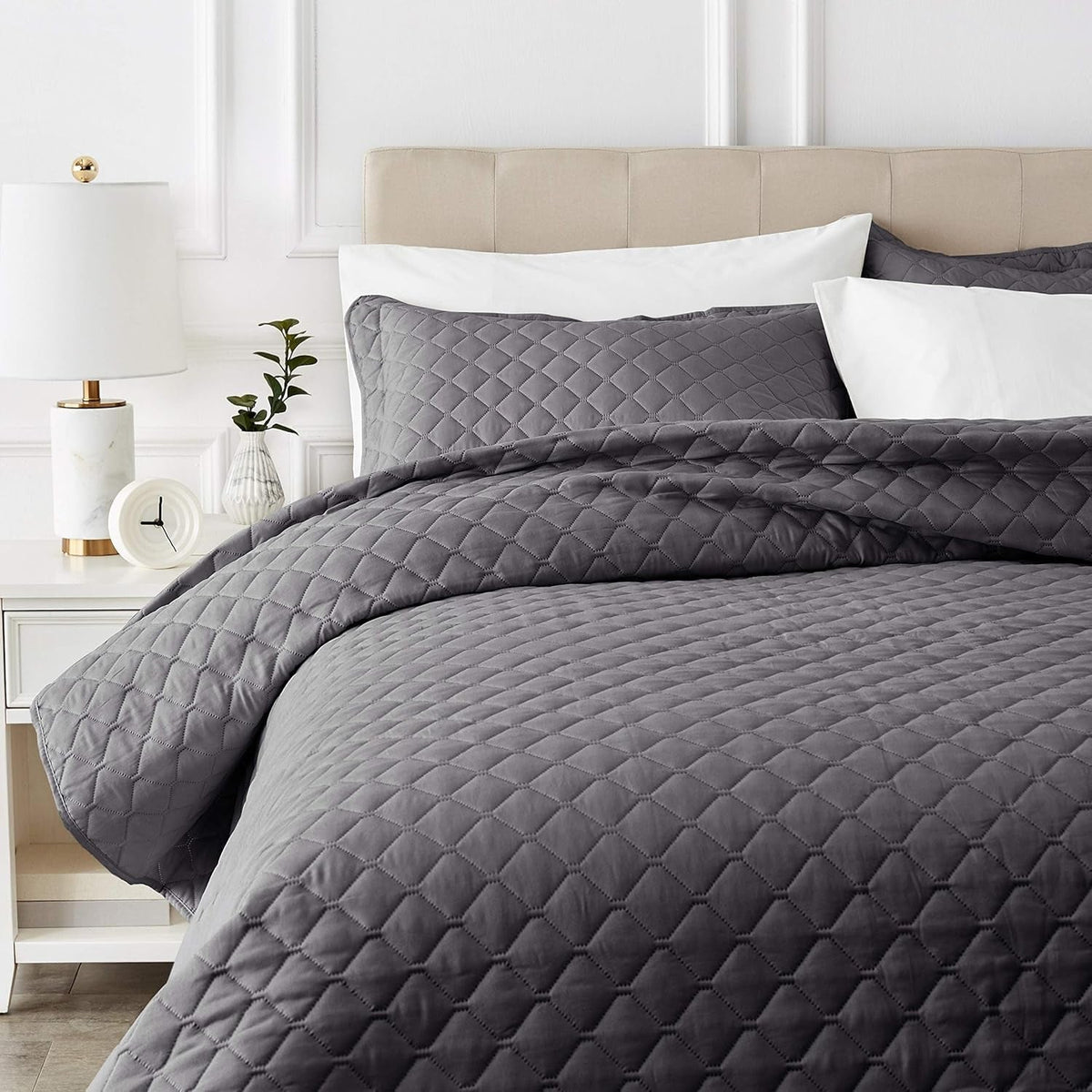 Amazon Basics oversized comforter with relief, 170 X 210 cm, dark gray diamond pattern Beds and Blankets Besuche den Amazon Basics-Store 170 X 210 Cm