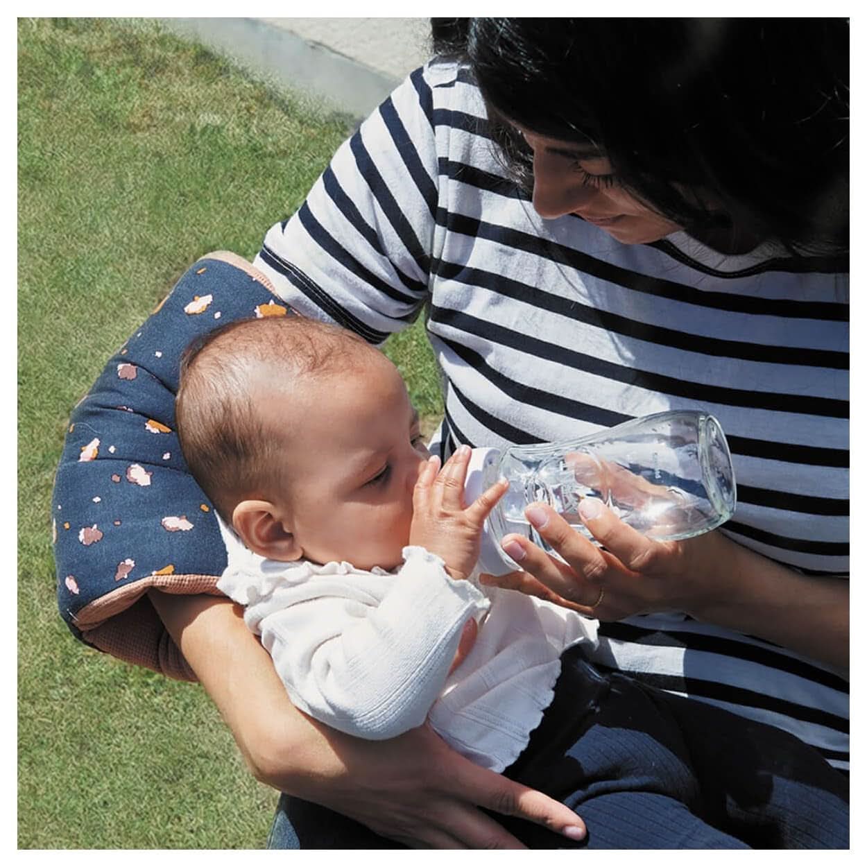 Arm pillows for breastfeeding, supports the baby's head, 24 X 15 X 19 cm Accessories Food and Breastfeeding Bebe Naty Shop