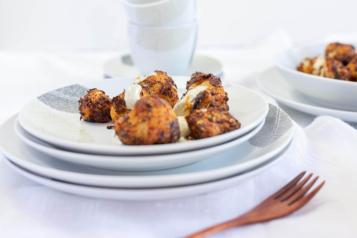 MÄSER 931215 Set de veselă frumos decorat pentru 6 persoane, serviciu combinat 30 de piese, cu forme fără rame, porțelan, alb