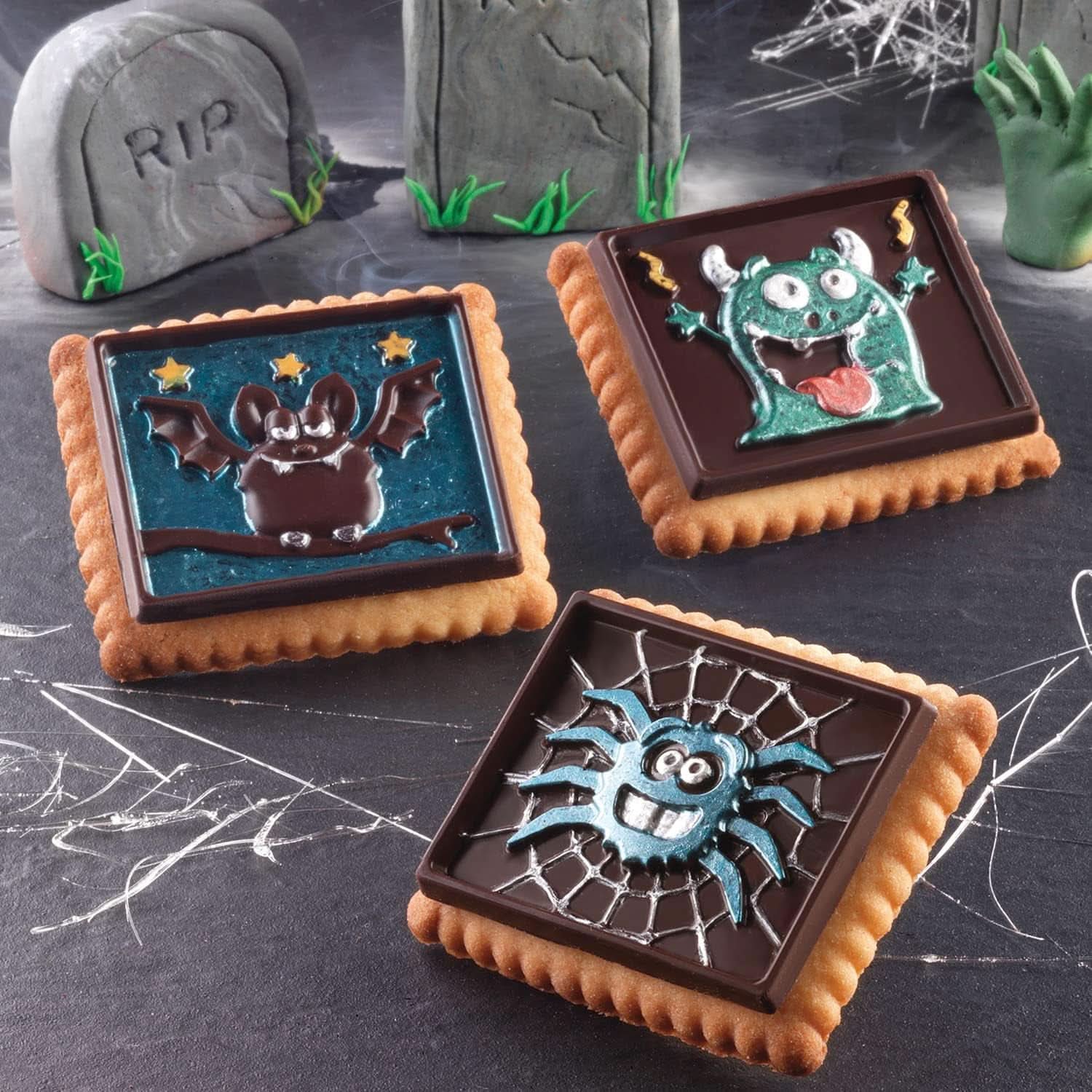 Silikomart 22.172.77.0165 CKC, 12 Chocolate Monsters on Biscuits Kitchen Naty Shop