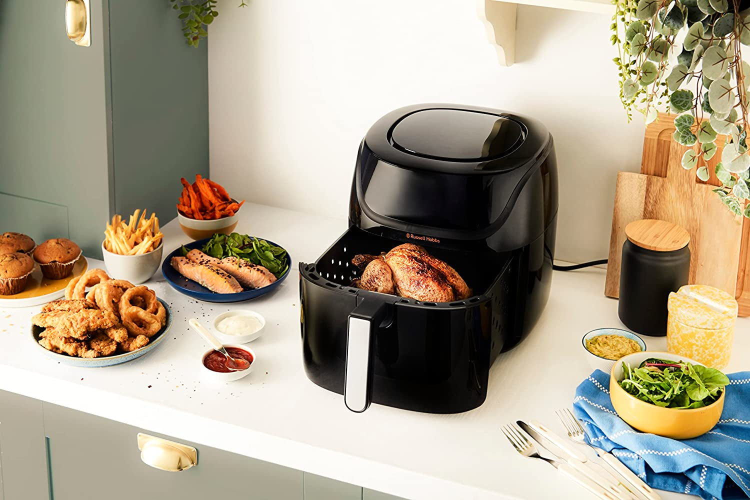 Russell Hobbs Heißluftfritteuse XXL 8L Rapid Airfryer [Kompaktes Gehäuse,7 Kochfunktionen,10 Programme] Satisfry (Spülmaschinenfest, Max 220°C, Fritteuse Ohne Öl, Grillen, Backen, Braten) 27170-56 Naty Shop