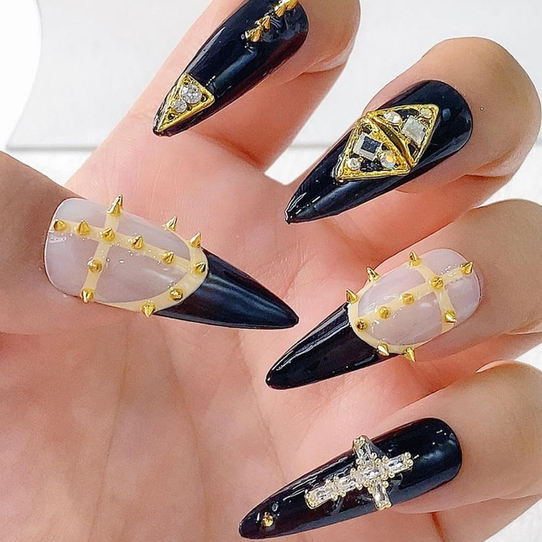 Mini Metall Nieten Punk Nail Charms Gold Silber Strasssteine Nägel Charm Kegel Spikes Nagelschmuck Glitzersteine Nail Art Studs Nagel Steine Legierung Nagelanhänger Rhinestones Nageldesign Zubehör