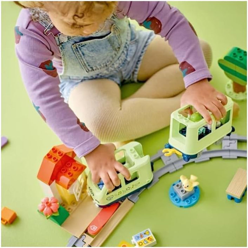 LEGO DUPLO Town Interactive Adventure Train, Playset with Lights and Sounds for Role Play, Allows 2-Year-Olds to Build Tracks, Preschool Educational Toy 10427 Building Sets Besuche den LEGO-Store