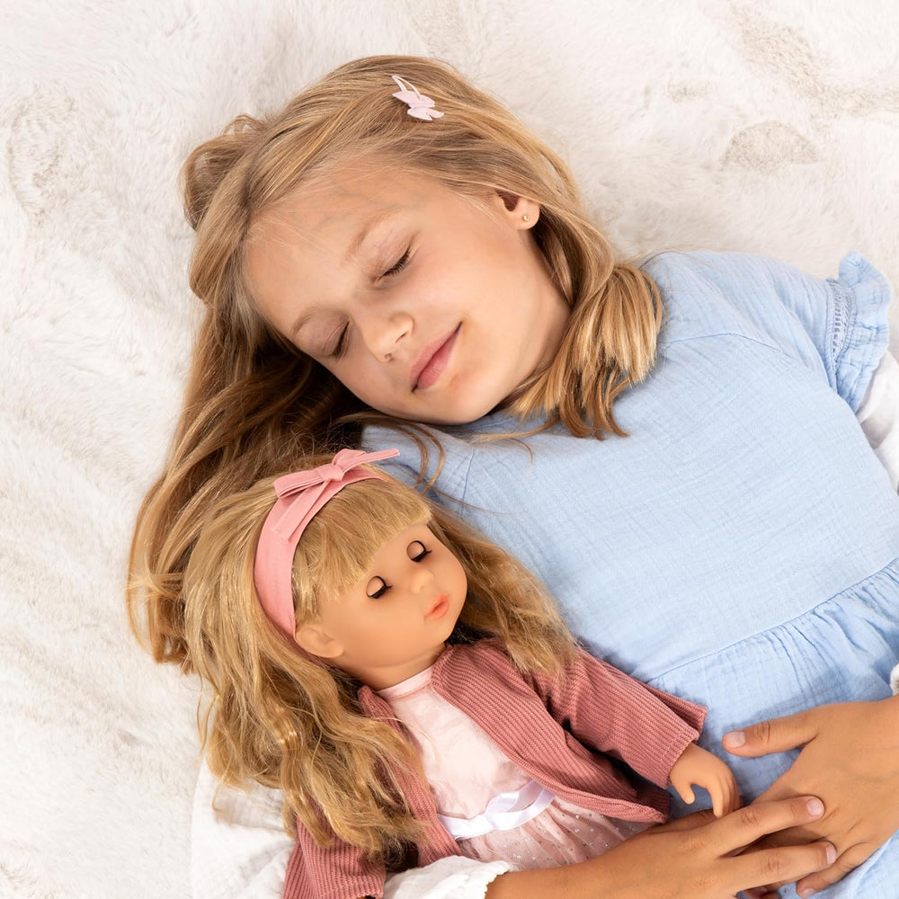 Bayer Design 94634AT Charlene Puppe interaktiv mit Haaren, lacht, mit Küsschengeräusch, Funktionspupe, weicher Körper, Schlafaugen, Zubehör, 46 cm, Rosa