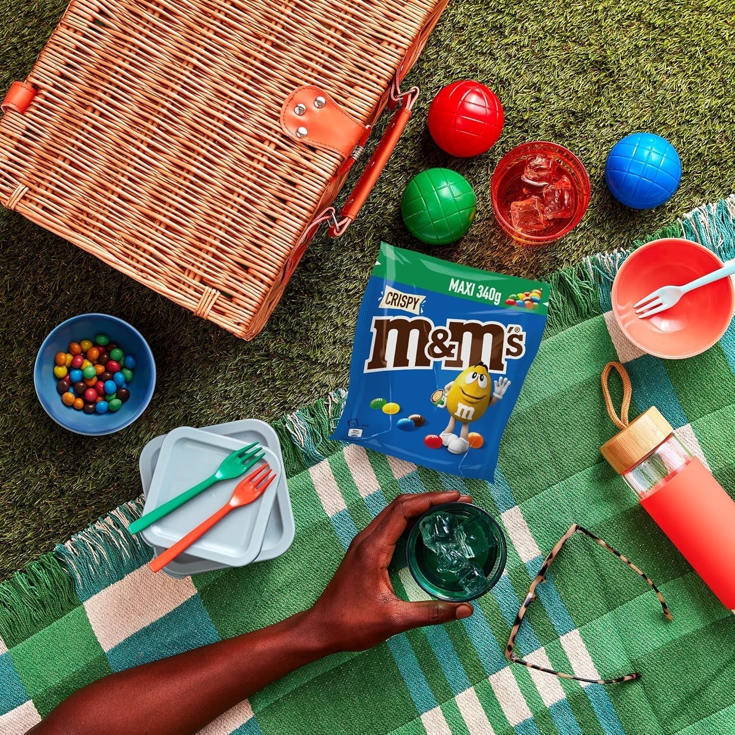 M&M'S Crispy, chocolate chips with crunchy core Naty Shop Chocolate Candies