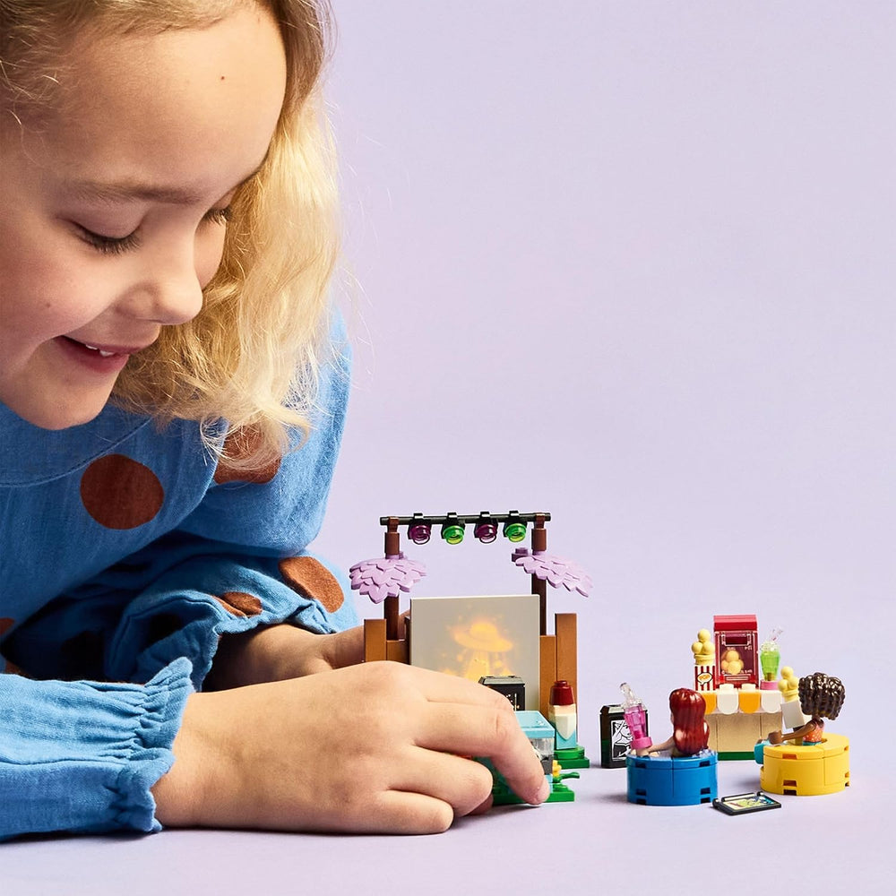LEGO Friends Friendship Movie Night Toy for 6+ Year Old Girls - incl. 2 Mini Dolls, a Screen and a Light Brick Projector - Creative Building Set - 42642