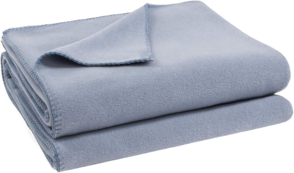 Zoeppritz blanket in color: Red, Made of 65% Polyester, 35% Viscose, Size: 160X200 Cm, 103291-235-160X200 Zoeppritz Beds and Blankets Since 1828 515 Water 220X240Cm