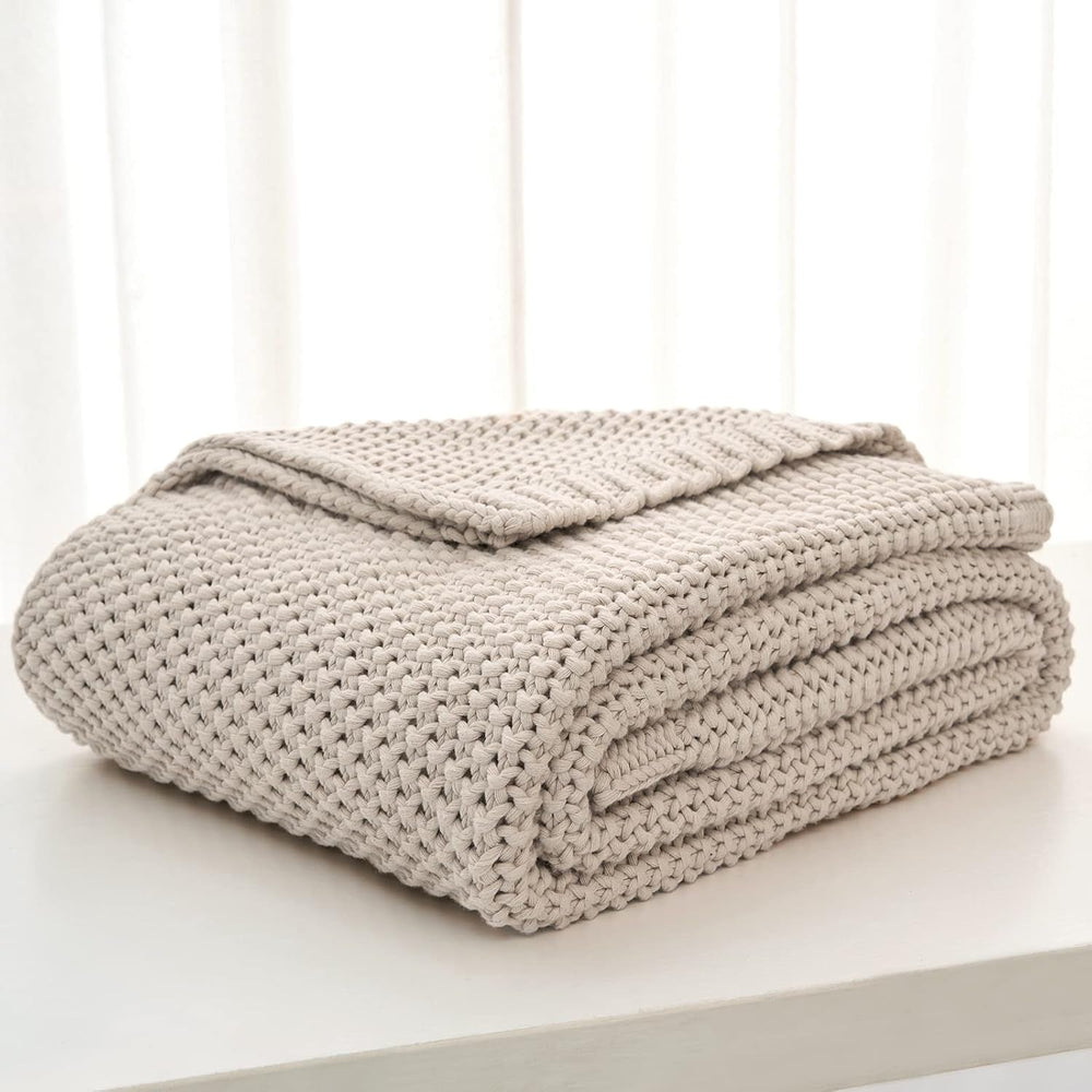 Chunky knit throw blanket, Lightweight, Beige, 100% organic cotton, Blanket for couch, sofa, bed, child, children's room, Rustic, Shabby chic, Modern farmhouse, 152.4 X 203.2 cm, Including laundry bag Beds and Blankets Longhui bedding