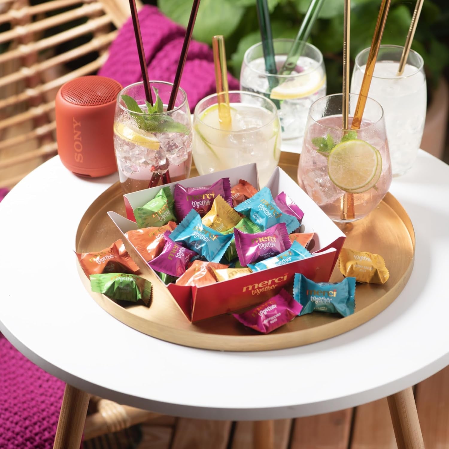 Merci Together - 1 x 175g - Filled chocolates in five varieties with fine milk chocolate - Chocolate pralines to share and give as gifts