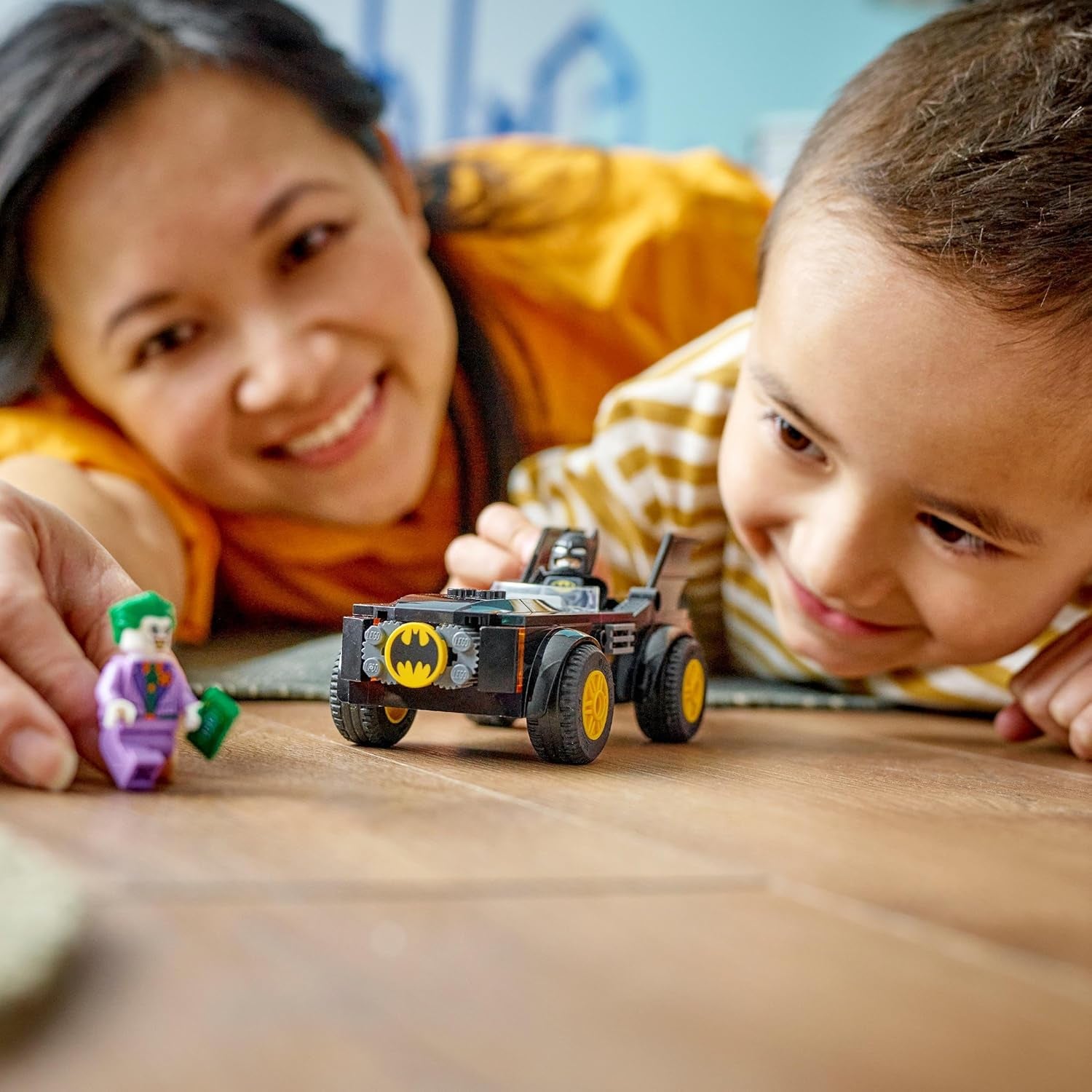 LEGO 76264 DC Chase in the Batmobile: Batman Vs. Joker toy car set, Superhero starter set with 2 minifigures, Toy for preschoolers, boys, girls aged 4+, Quick to assemble Building sets Besuche den LEGO-Store