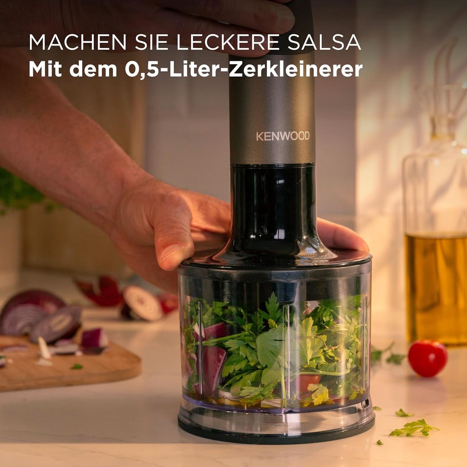 Kenwood Triblade XL Pro Stabmixer HBM80.322BK, 1200W, Variable Speeds, Edelstahl(Pürierfuß), Schneebesen, Emulgieraufsatz, 500Ml Zerkleiner, 700 & 250Ml Becher, Spülmaschinenfeste Teile Bucatarie Naty Shop