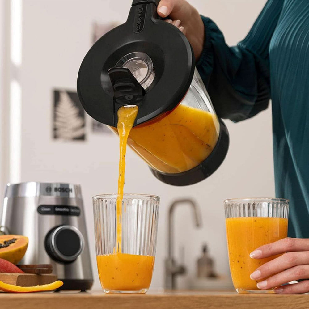 Bosch Standmixer Vitapower Serie 4 MMB6382M, Edelstahl-Klingen Made in Germany, 1.5L Thermosafe Glasbehälter, Stopfer, Sicherheitsdeckel, Spülmaschinengeeignete Teile, 30,000 U/Min, 1200 W, Edelstahl Kitchen Naty Shop