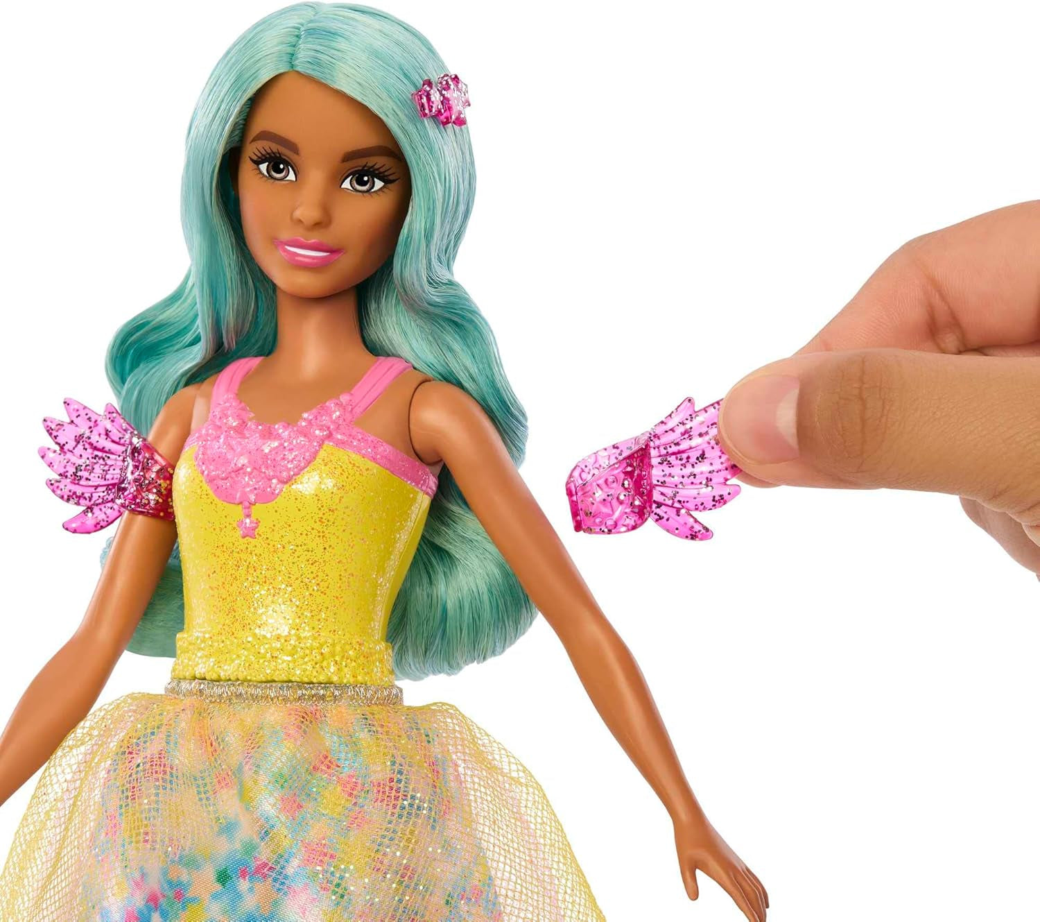 Păpușă Barbie Hidden Magic - Teresa cu ținută de basm, păr ondulat și pieptene pentru distracție în coafare, pentru copii cu vârsta de 3 ani și peste, HLC36