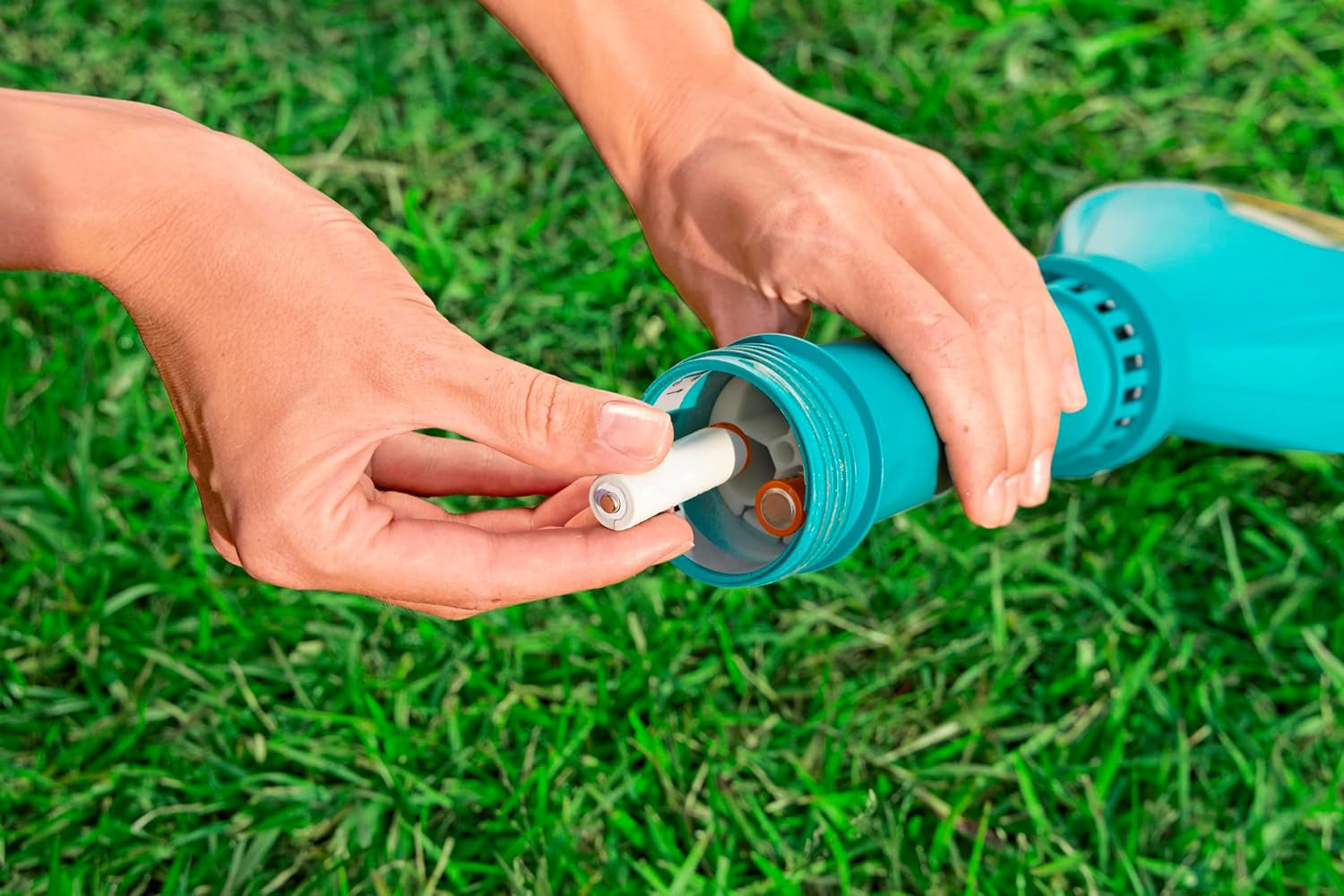 Battery pool cleaner Bestway AquaTech 150 cm