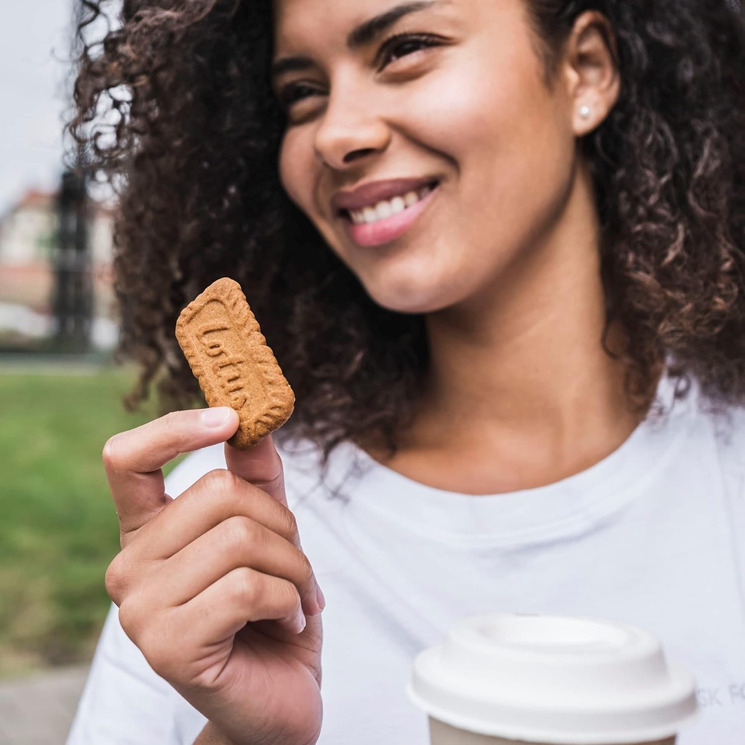 Lotus Biscoff | Biscuite caramelizate, Biscuite cu ciocolată caramelizată și Gallette Bretone | 160 de biscuiți ambalați individual | Doar ingrediente naturale | 160 x 1 | 1,1 kg