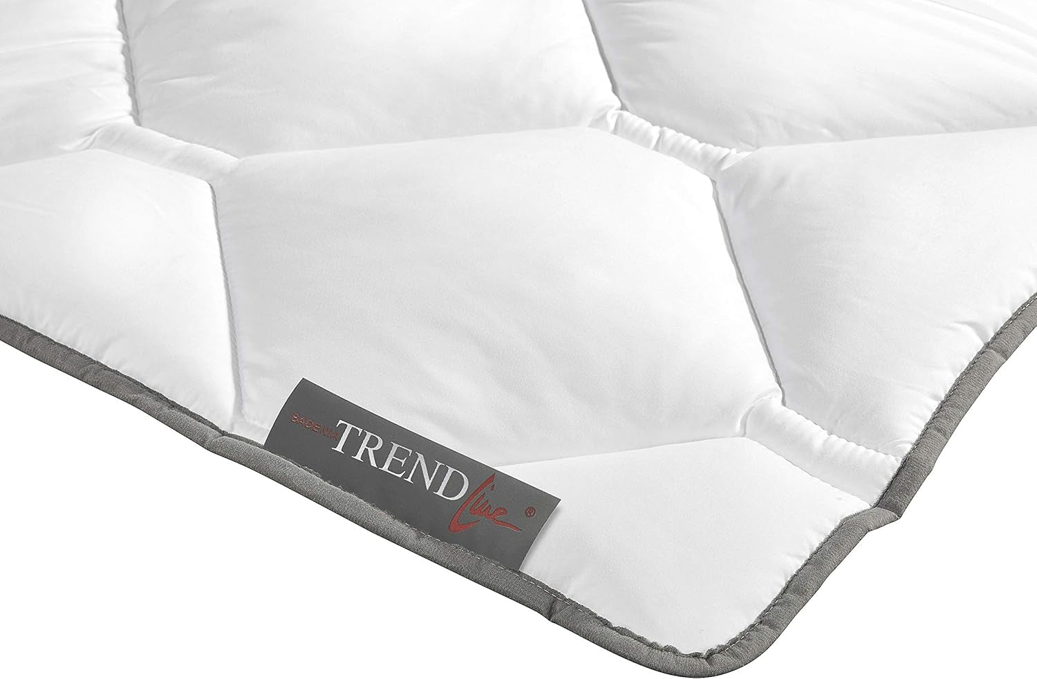 Badenia Trendline Micro Boil Resistant, Lightweight Quilt for Summer, Machine Washable up to 95 Degrees, 135 X 200 Cm, Oeko-Tex Certified, Made in Germany Quilts and Quilts Naty Shop