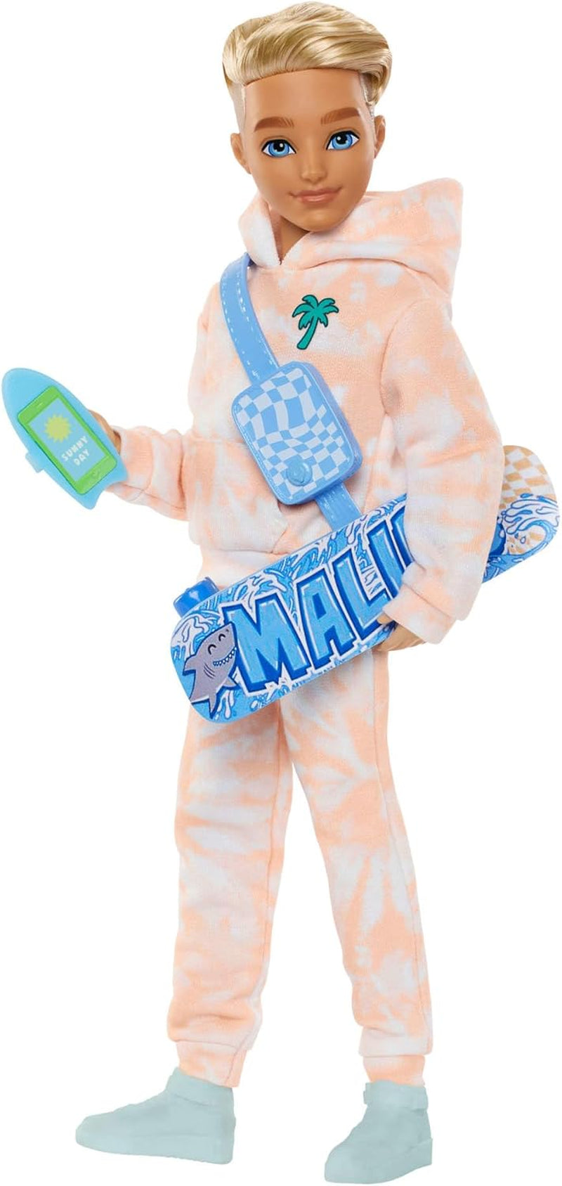 Păpușă Barbie Dream Besties și accesorii, păpușă de modă Teresa mobilă cu păr castaniu și agrafe de păr, 10 bucăți temă jocuri video, HYC23 Papusi Naty Shop Vara și skateboard