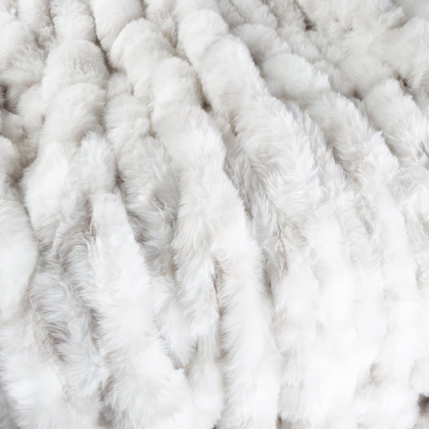 Lavish Home Oversized Gerüschte Faux Fur Blanket, 152.4 X 203.2 Cm, Jacquard Faux Fur, Queen Size Throw for Beds and Sofas, Gray Beds and Blankets Lavish Home