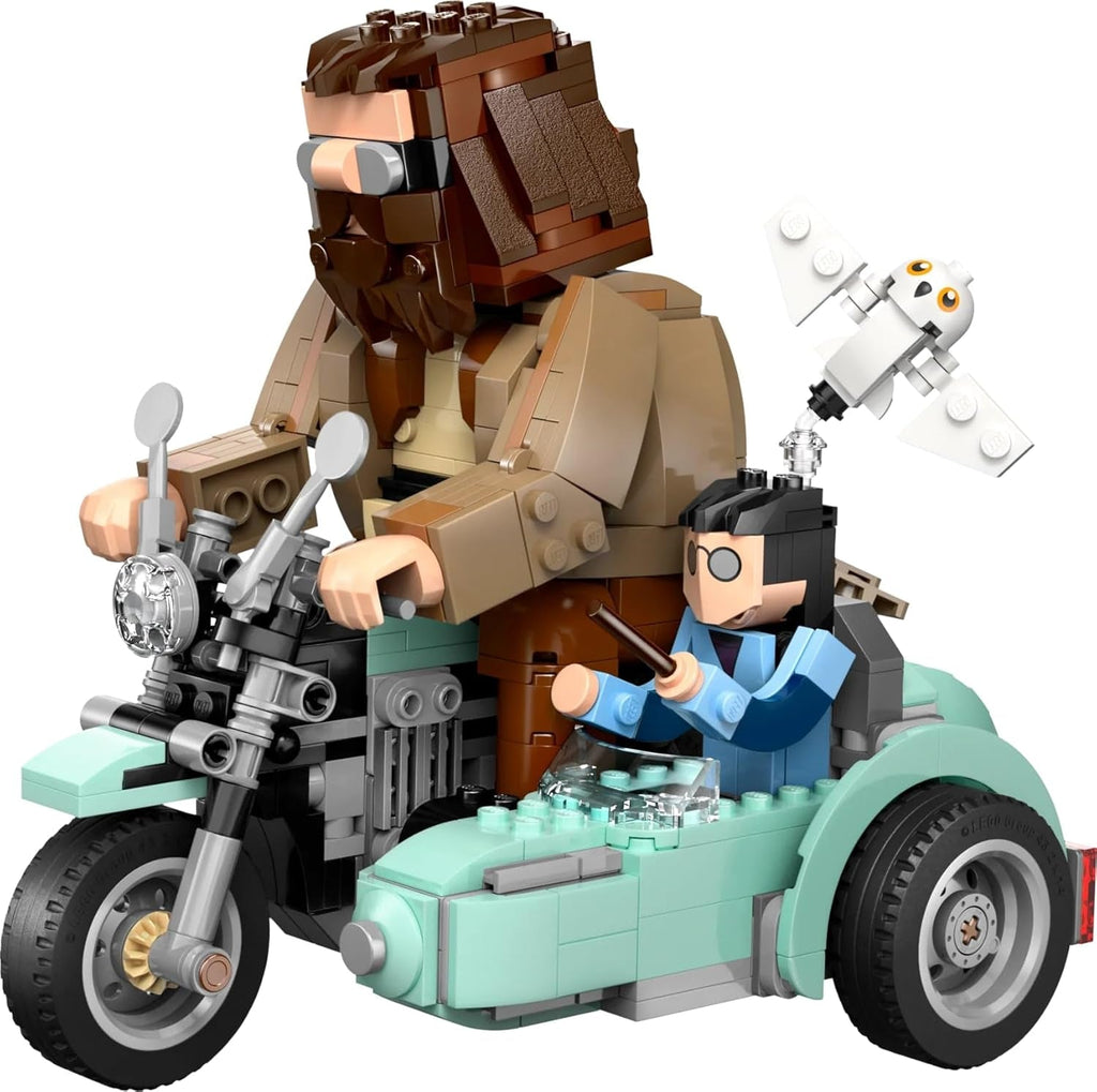 LEGO Harry Potter Hagrid and Harry's Motorbike Tour, jucărie cu motocicletă mobilă cu Sidecar & Hedwig Minifigure, cadou de ziua de naștere pentru fanii lumii vrăjitorilor, băieți și fete cu vârsta de 9+ 76443 Seturi de constructie Besuche den LEGO-Store