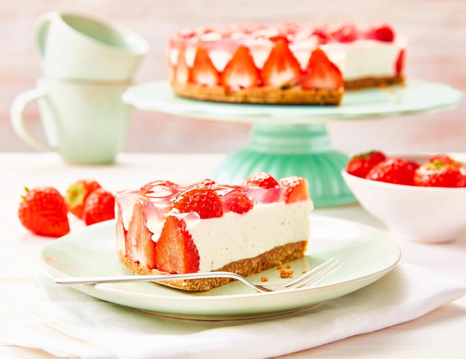 RUF New York Cheesecake Strawberry No Bake, Original American Cheesecake with strawberry sauce, 360 grams Kitchen Naty Shop