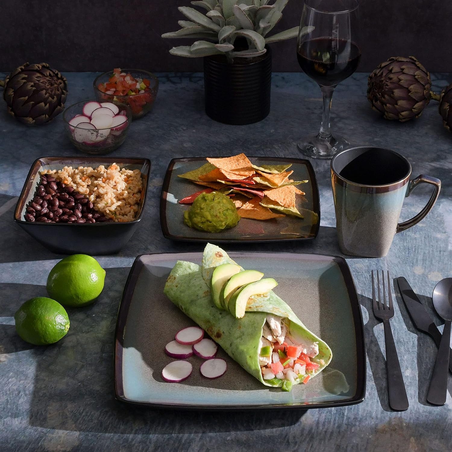 Set de veselă din gresie Tequesta cu glazură reactivă, pătrat, pentru 4 persoane (16 piese), taupe