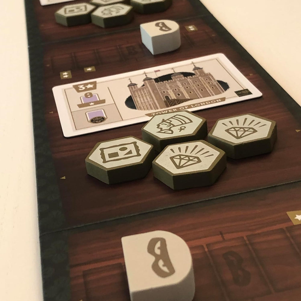 Feuerland Spiele Caper Europe Games, 216mm x 216mm x 70mm, Neutral/Classic (Black, White, Grey)