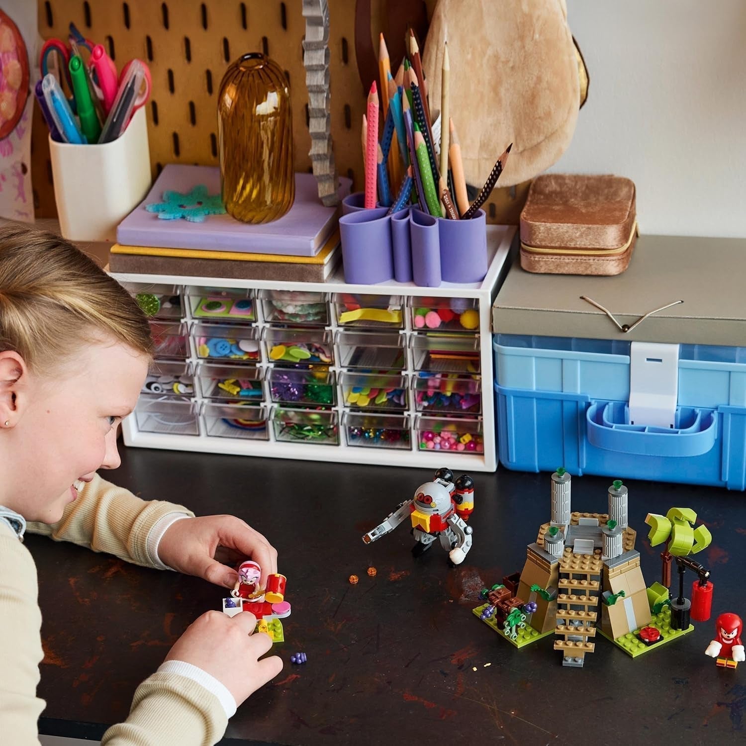 LEGO Sonic the Hedgehog Knuckles And The Shrine Of Master Emerald Collectible Toy Gamer Gift Adventure Building Set For Boys And Girls 8 Years Old 76998 Building Sets Besuche den LEGO-Store