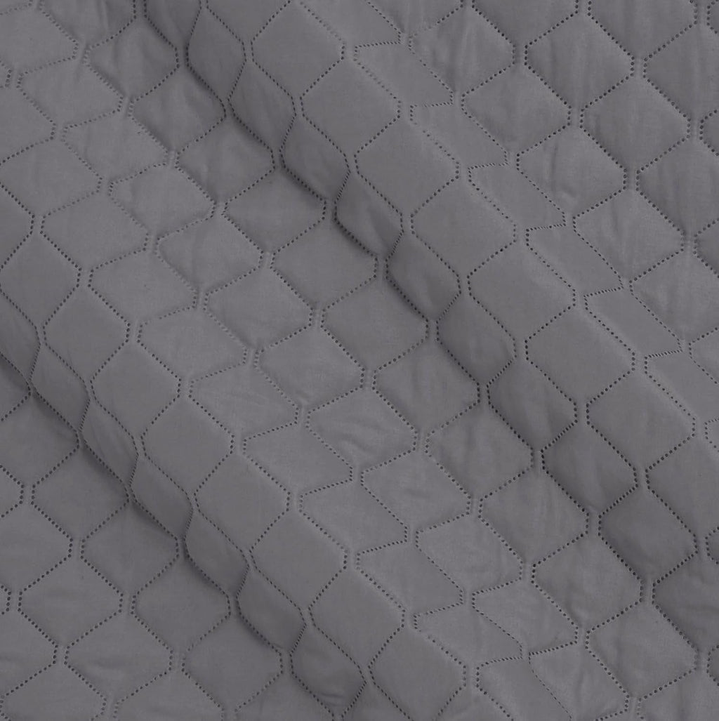 Amazon Basics cuvertură supradimensionată cu relief, 170 X 210 cm, model de diamant gri închis Paturi si Cuverturi Besuche den Amazon Basics-Store