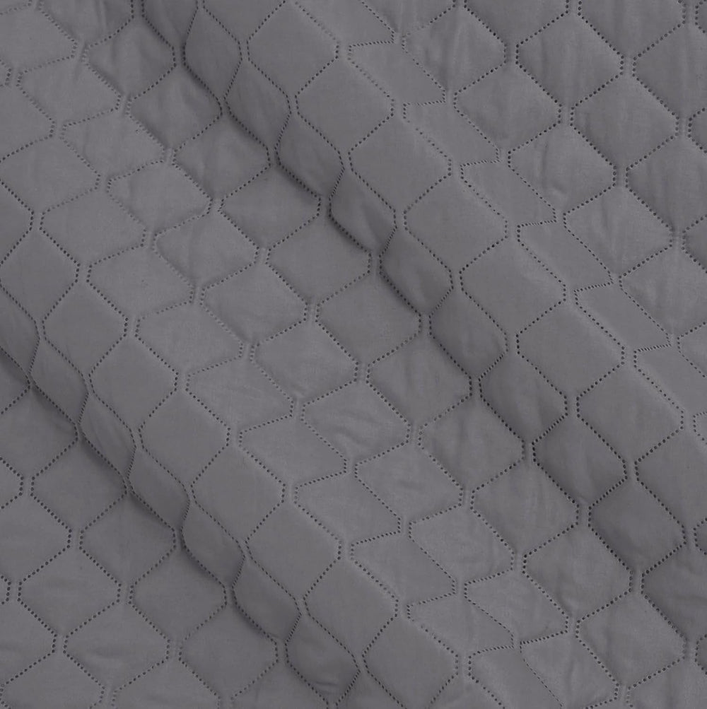 Amazon Basics oversized comforter with relief, 170 X 210 cm, dark gray diamond pattern Beds and Blankets Besuche den Amazon Basics-Store