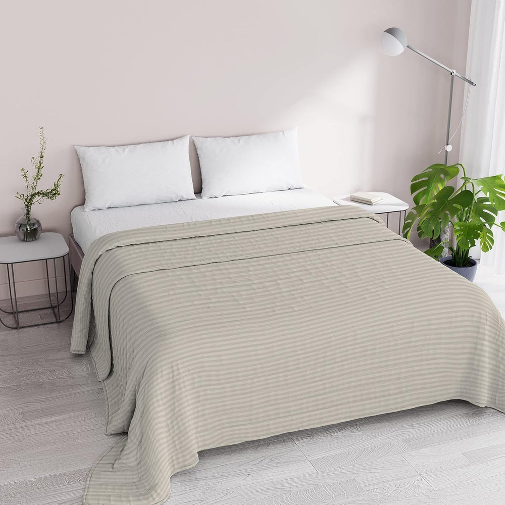 Summer quilt Satin Stripes, polyester, cream, 260X250 Cm Duvets and quilts Naty Shop Turtle dove 260X250 Cm
