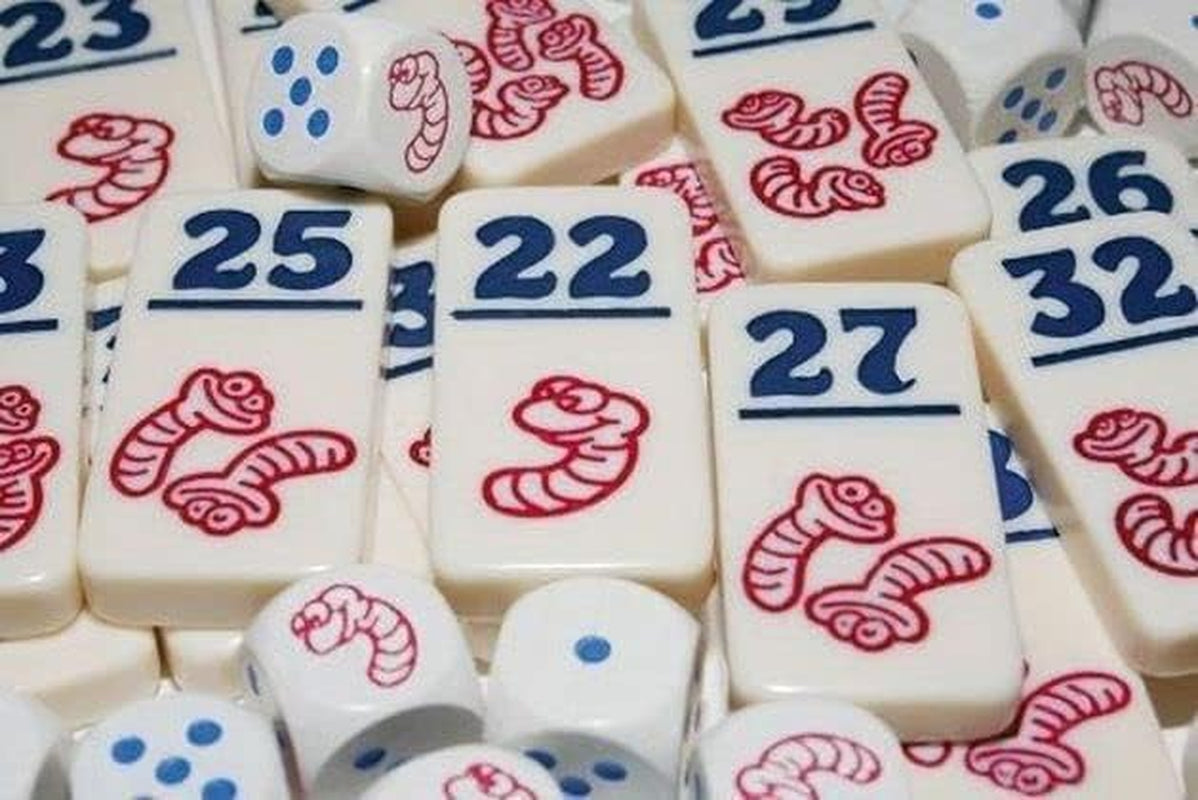 Zoch 601125200 – Heckmeck am Bratwurmeck – the turbulent dice game in the popular chicken frame for smart birds who have smelled the bratwurmeck worm, from 8 years