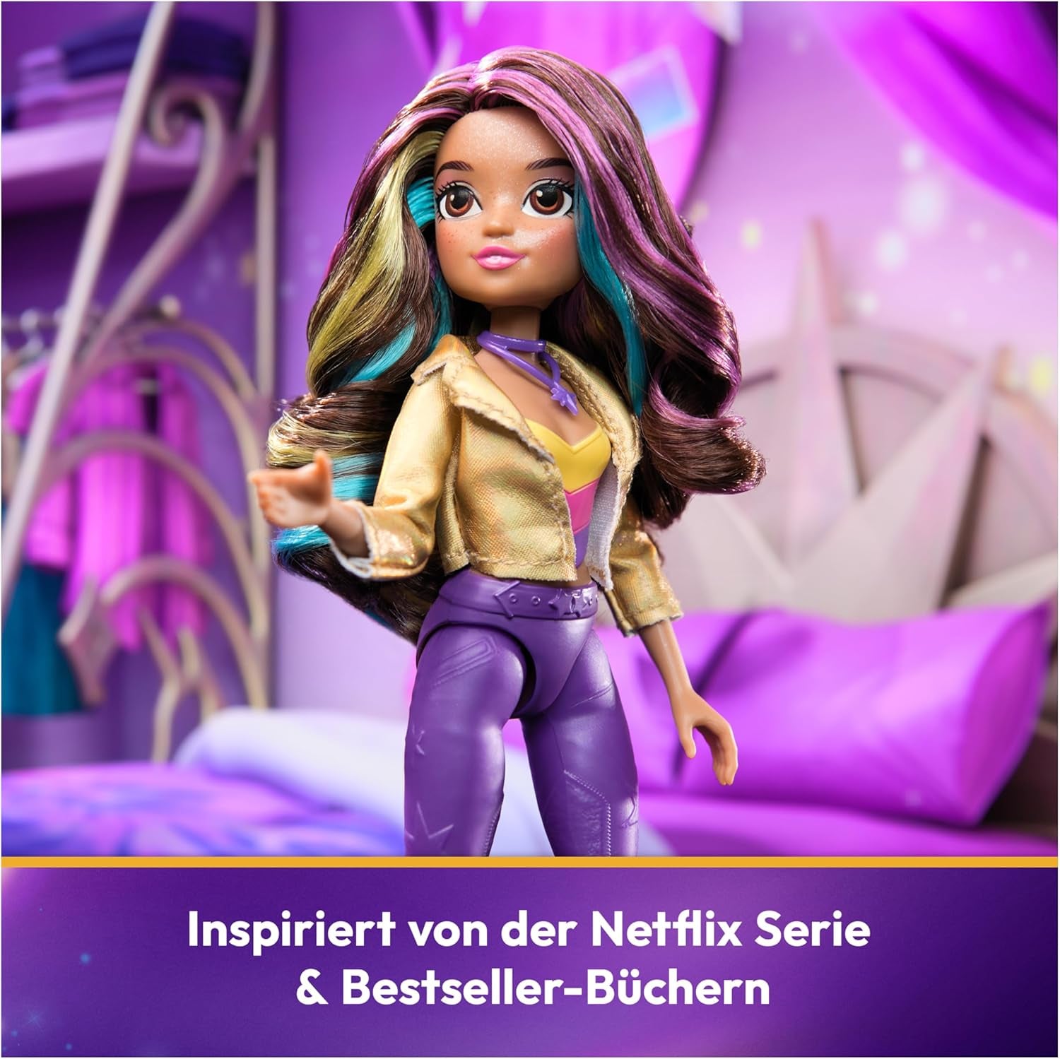 Păpușă Unicorn Academy Deluxe, Bal Mascat - Sophia, păpușă originală din popularul serial Netflix, 24 cm înălțime, cu 2 ținute și accesorii, pentru copii cu vârsta de 4 ani și peste