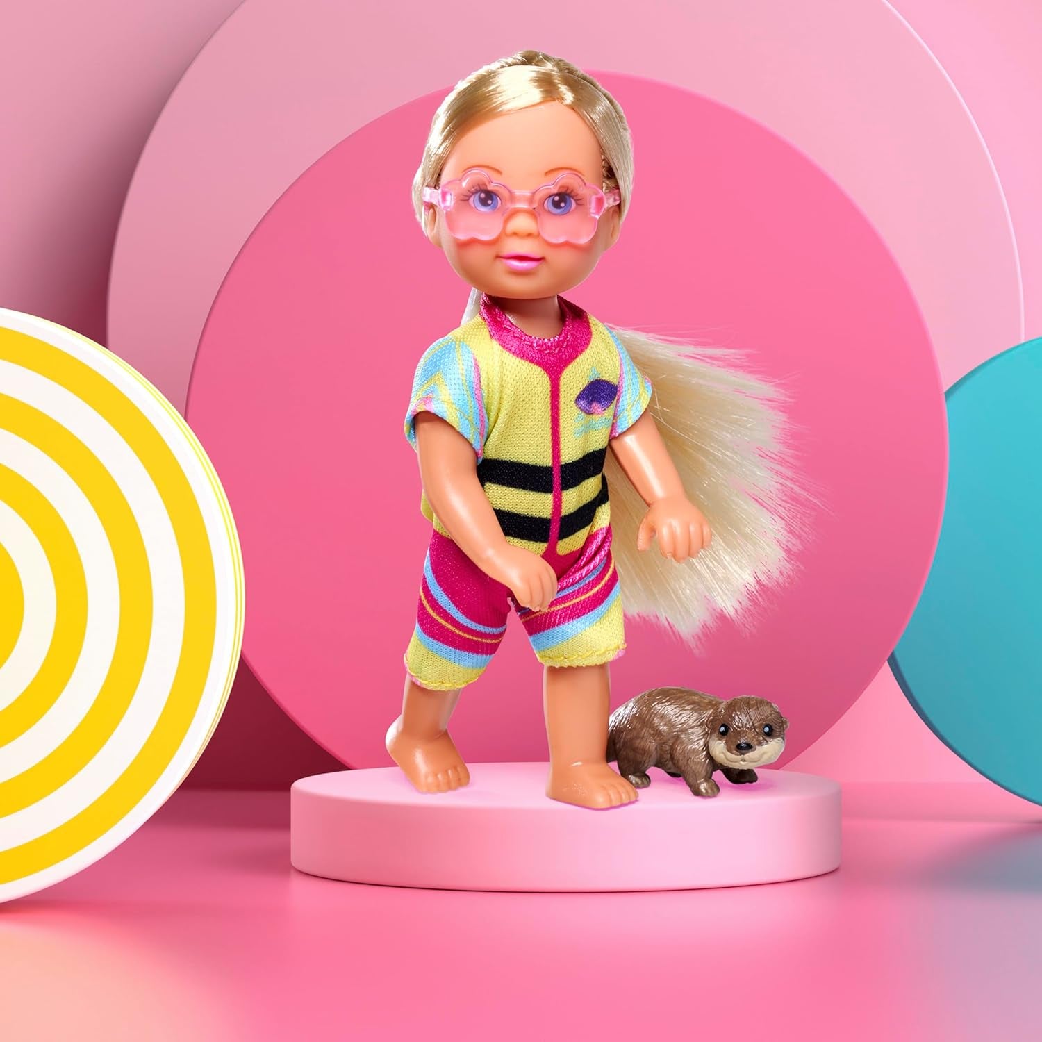 Simba Evi Love Kayak, Spielpuppe Macht eine Kajaktour, mit passer Bekleidung, Helm, Paddel, Sonnenbrille und Otter, 12cm, ab 3 Jahren