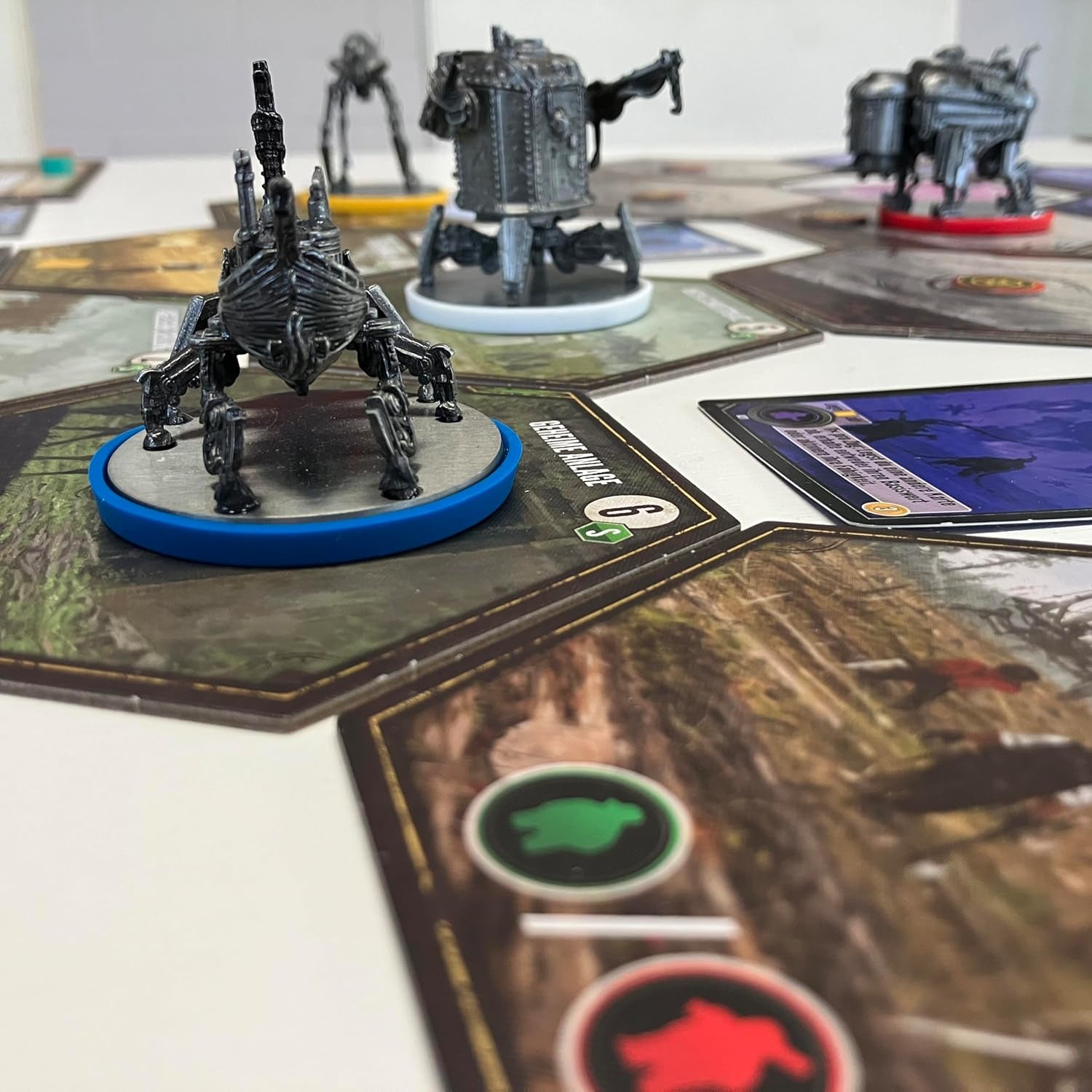 Feuerland Spiele 31025 Expeditions board game, earth tones