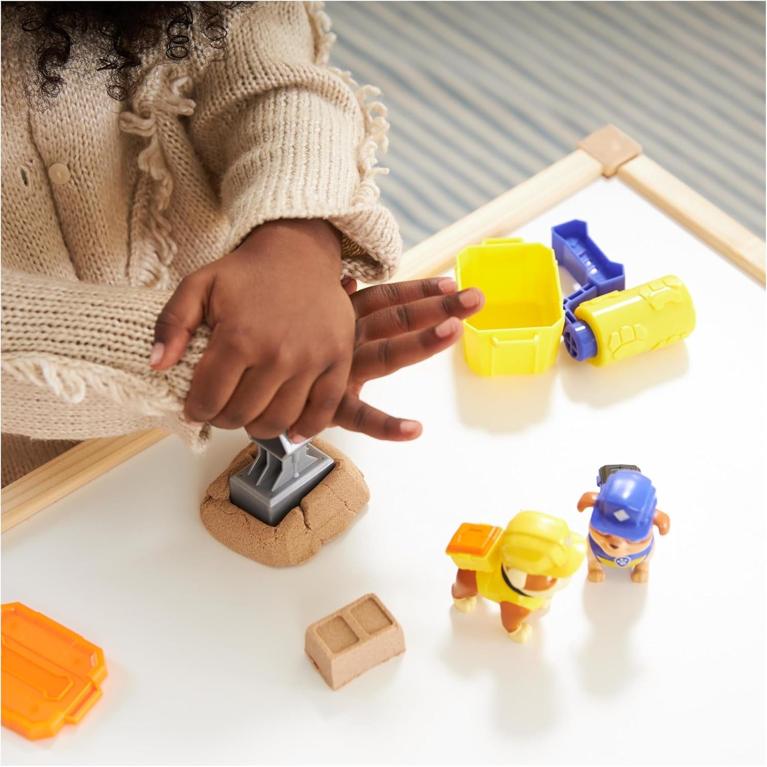 Rubble & Crew - Rubble & Mix Figure Action Figures Set, 2 Building Toys and 85G Kinetic Building Sand, Toy Suitable for Kids 3 Years and Up Action Figures Naty Shop