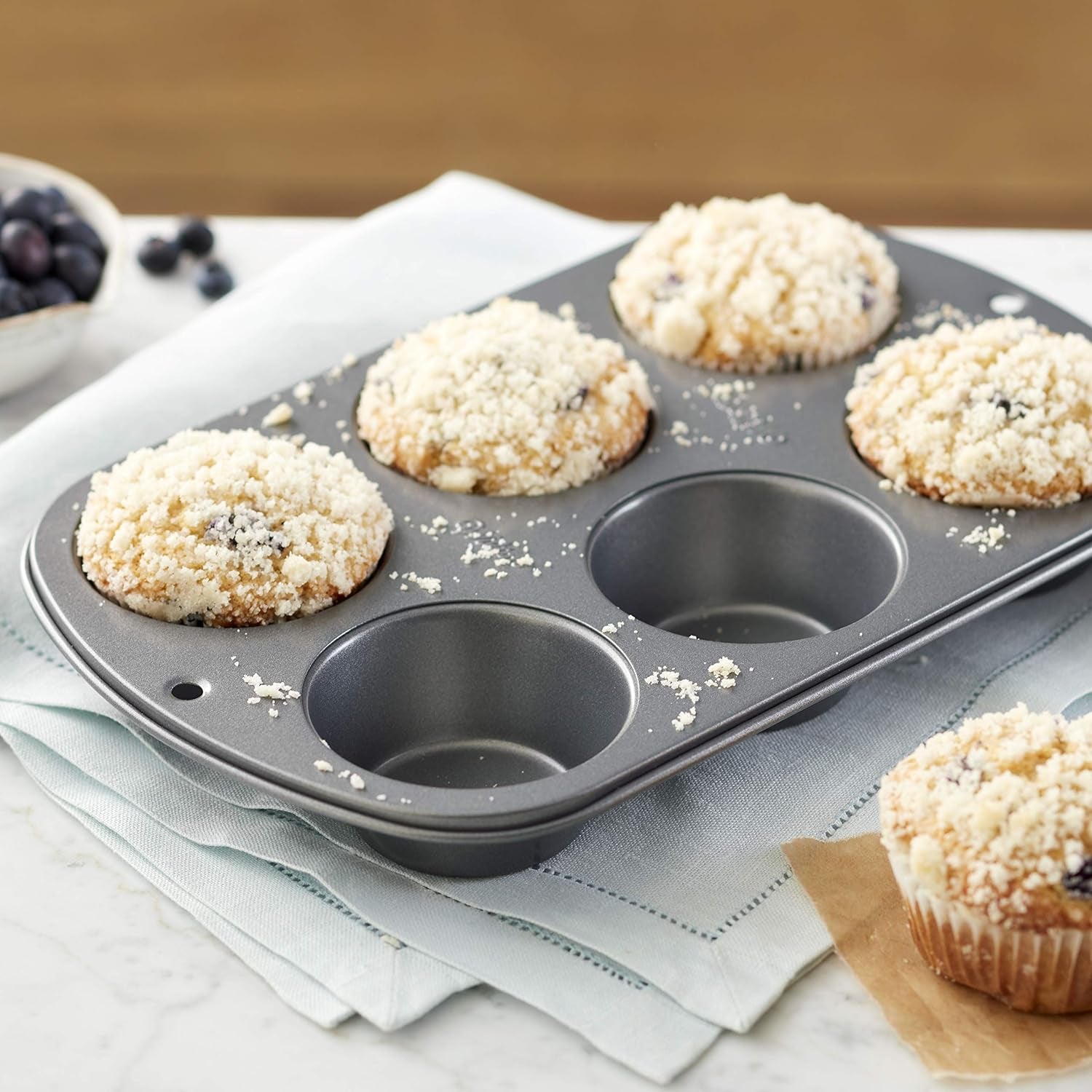 Wilton 445291 445291 Jumbo muffin pan, non-stick coating, 6 holes, 4.5 X 22.2 X 34.2 cm, steel Baking tins and trays Naty Shop