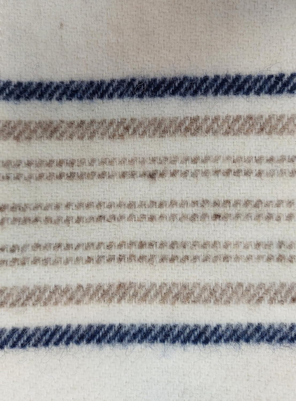 Toison D'Or Angle, 220 X 240 Cm, white/blue/bezel Duvets and quilts Naty Shop