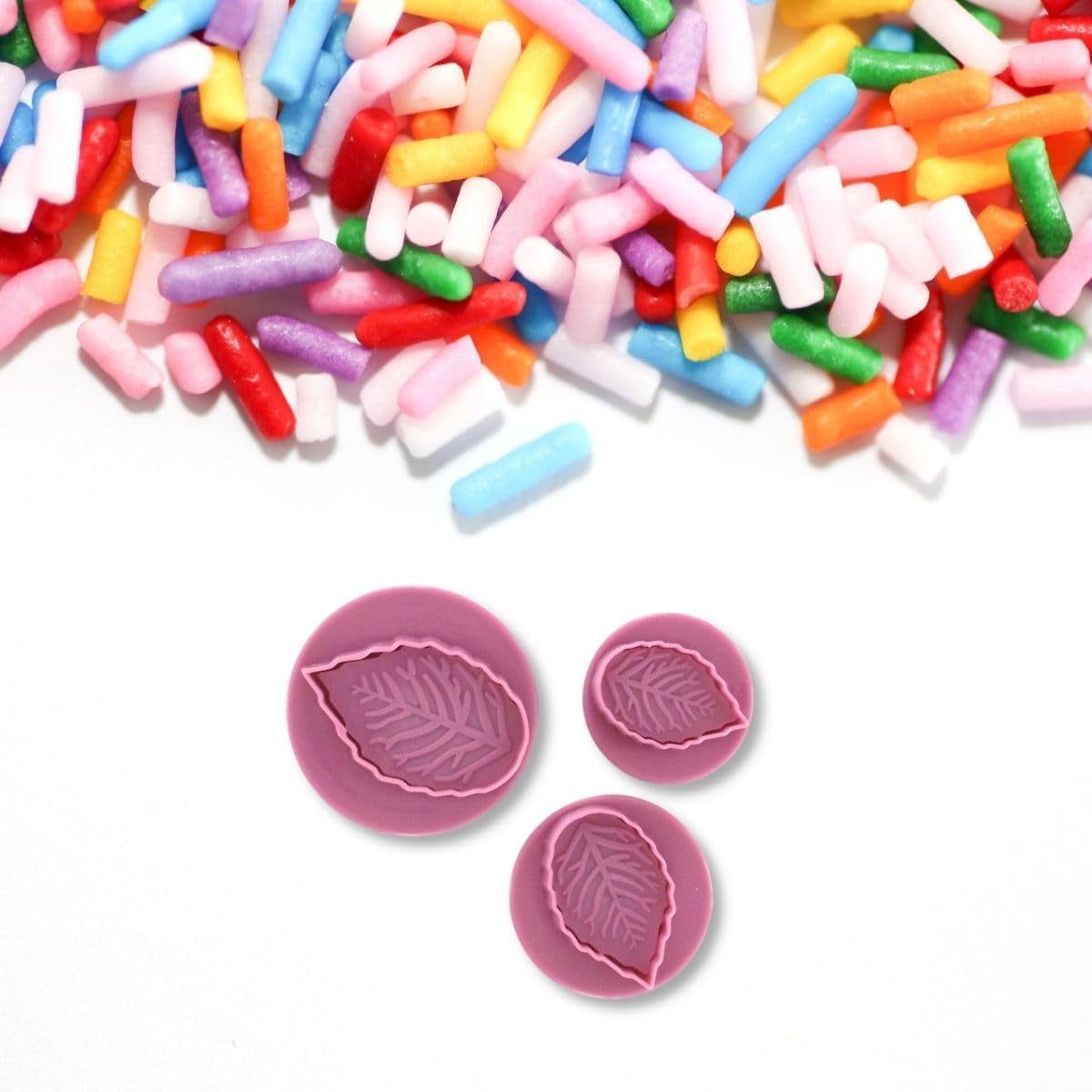 Set de forme pentru biscuiți Zenker „Frunză” 3 piese SWEET SENSATION, Formă pentru biscuiți cu ștampilă (Culoare: Roz înghețat), Cantitate: 1 set, 3 piese